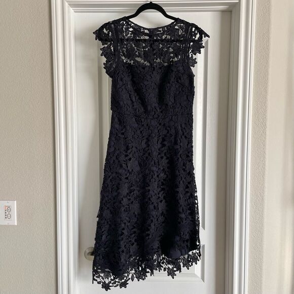 Eliza J Lace Asymmetric Cocktail Dress Navy Size 6 - Picture 3 of 12
